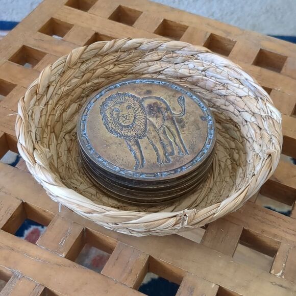 Vintage - Set of 5 - Brass African Themed  Holders/Coasters Basket Holder - Picture 9 of 9